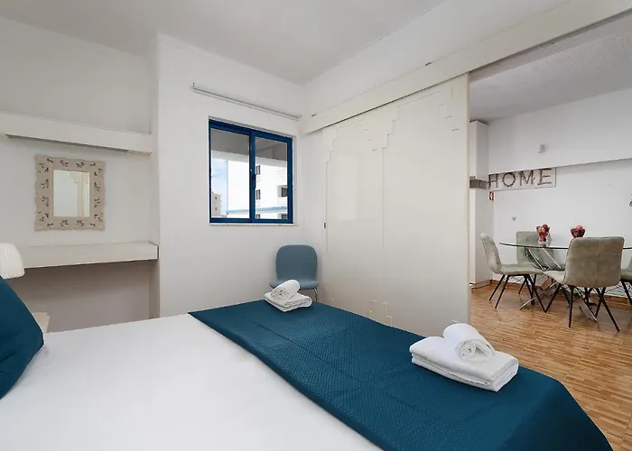 Praia Da Rocha Apartment By Lovelystay